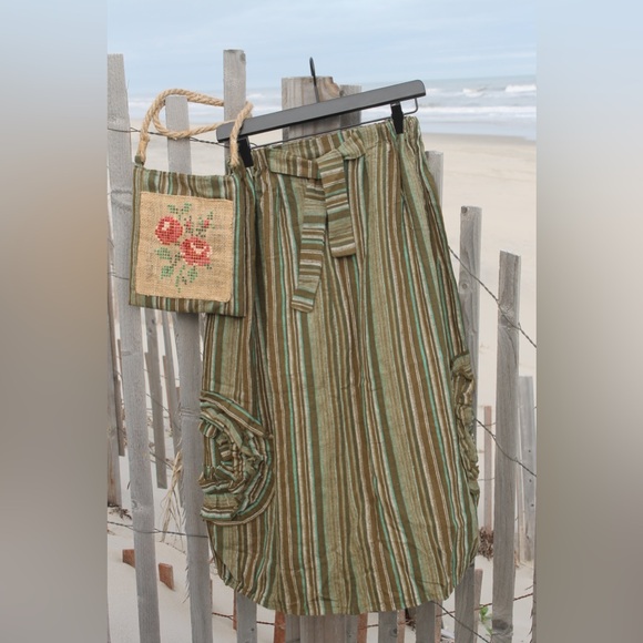 “Wearable art” skirt - Picture 8 of 16